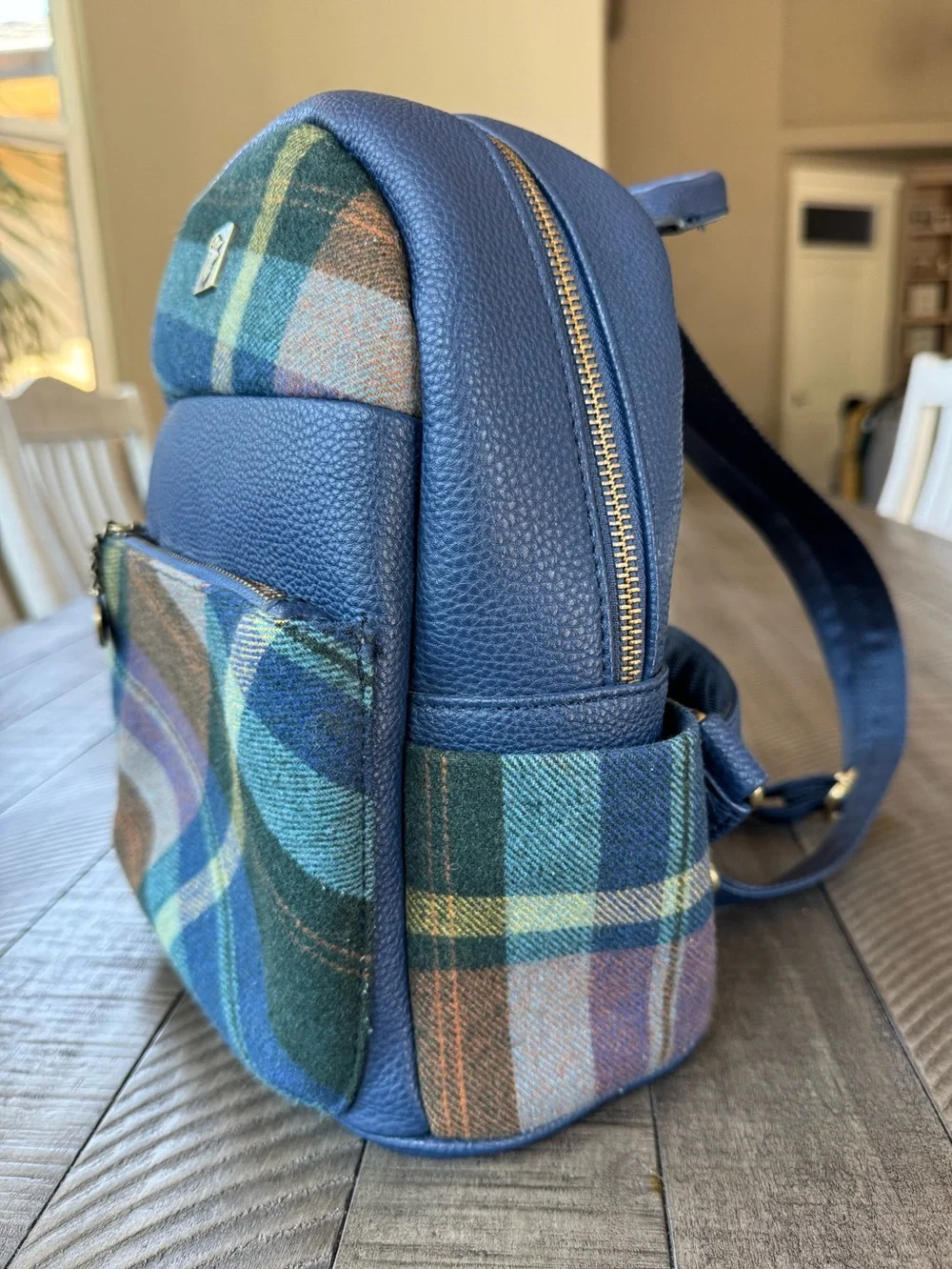 House of Tweed preowned good